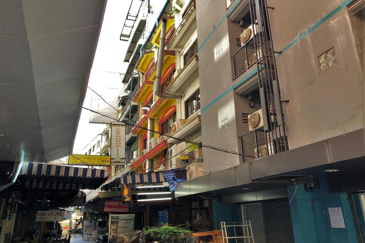 Hotel Oyo 1146 Paris In Bangkok Exterior foto